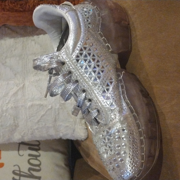 Rhinestone studded sneakers. - Picture 2 of 6